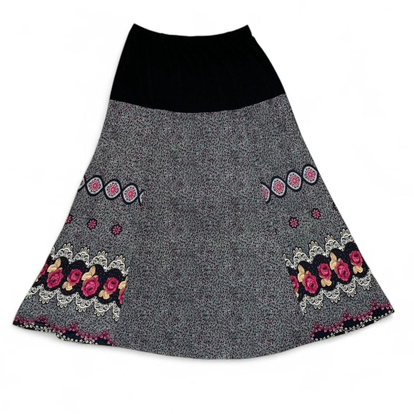 Black Floral Maxi Skirt - Size M - Picture 2 of 5